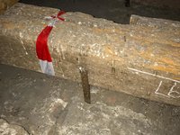 Zerrbalkenlagen mit alter Eisenschlauder
